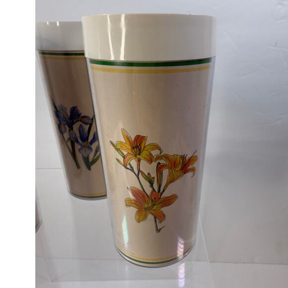 Vintage Thermo-Serv Set of 3 Insulated Plastic Double Walled Floral Tumblers - Picture 3 of 10